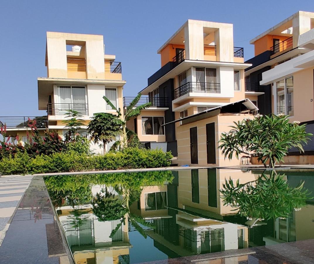 Royal Meadows - Igatpuri Bungalow C Екстер'єр фото